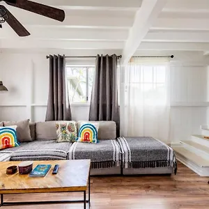 Somewhere Over The Rainbow Loft With Ac , Hilo United States
