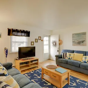 The W And And Bay Access! Apartment